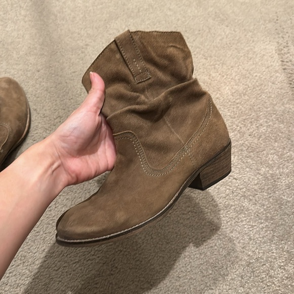 Steve Madden “Azzure” suede cowboy slouchy ankle booties // Size 6 - Picture 7 of 10